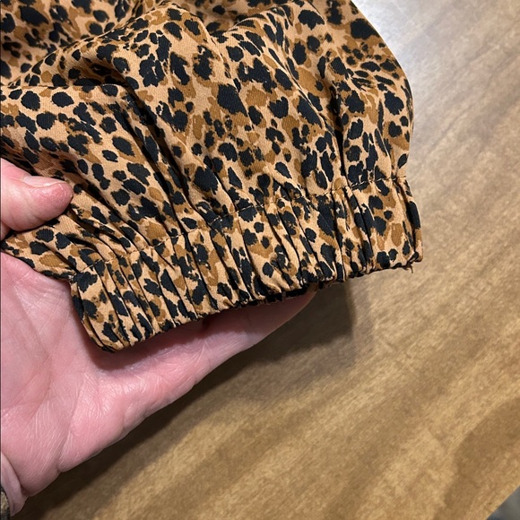 Tuckernuck Pomander Place Carlota Peplum Top Leopard Animal Print XXL
X - Picture 10 of 17